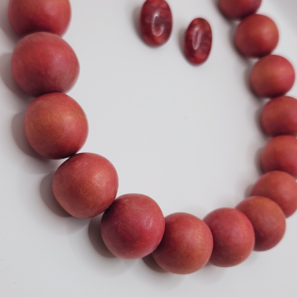 Vintage Chunky Wood Bead Necklace Set Coral Red 25mm Clip On Earrings Akuma Core